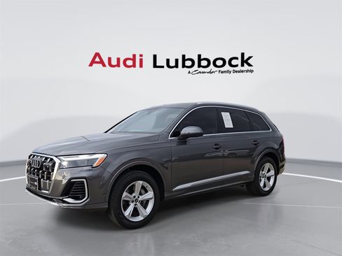 Certified 2025 Audi Q7 3.0T Premium image 4
