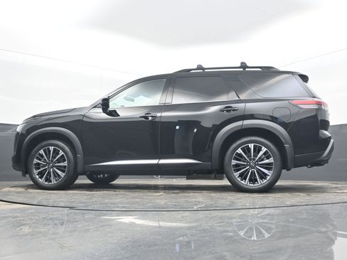 New 2026 Nissan Pathfinder Platinum w/ Cargo Package FWD image 28