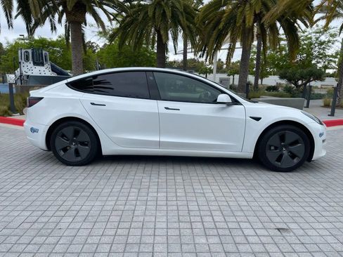 Used 2022 Tesla Model 3 RWD image 9
