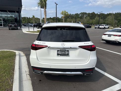Used 2025 Mercedes-Benz GLE 350 4MATIC image 4