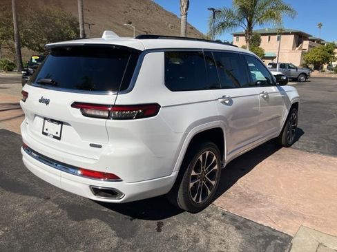 Used 2022 Jeep Grand Cherokee L Overland w/ Luxury Tech Group IV image 6