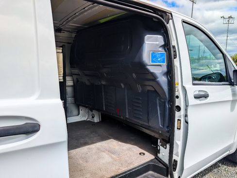 Used 2022 Mercedes-Benz Metris image 16