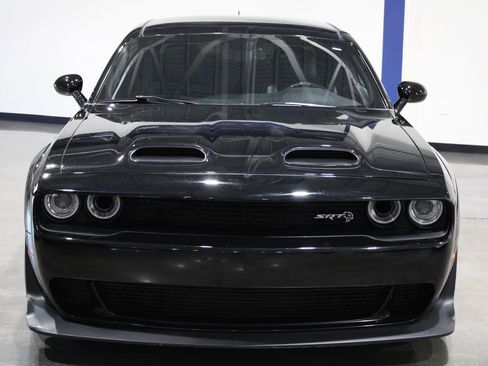 Used 2021 Dodge Challenger SRT Hellcat image 4