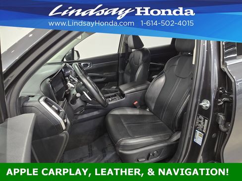 Used 2022 Kia Sorento S image 11