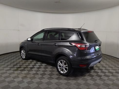 Used 2018 Ford Escape SE w/ Ford Safe & Smart Package FWD image 3