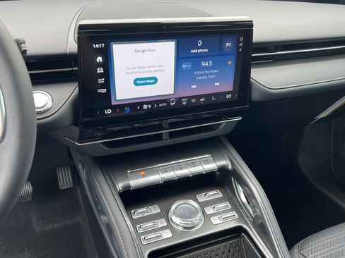 New 2026 Lincoln Nautilus Reserve w/ Jet Appearance Package image 18