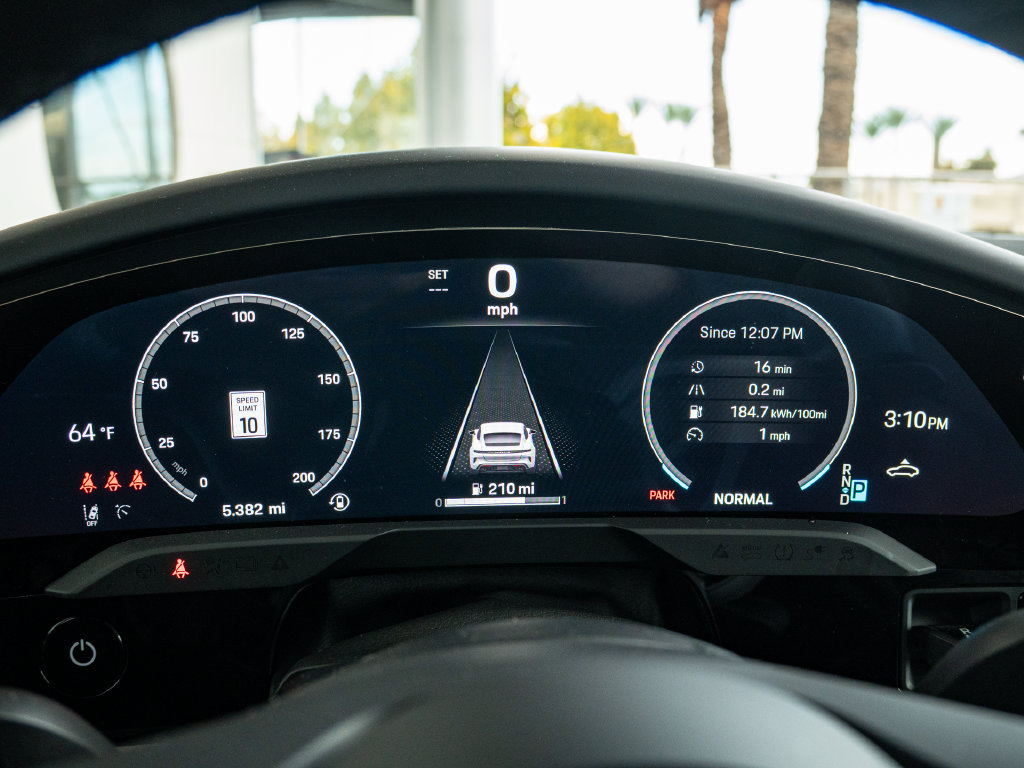 Certified 2026 Porsche Taycan RWD image 7