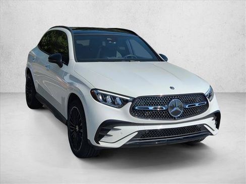 Certified 2025 Mercedes-Benz GLC 300 image 27