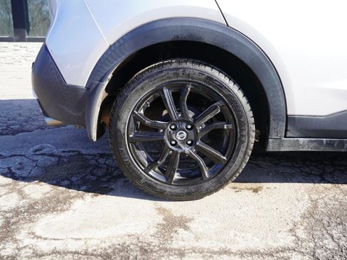 Used 2020 Nissan Kicks SR w/ SR Premium Package image 78