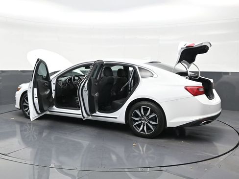 Used 2024 Chevrolet Malibu RS image 31