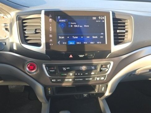 Used 2017 Honda Pilot EX-L image 13