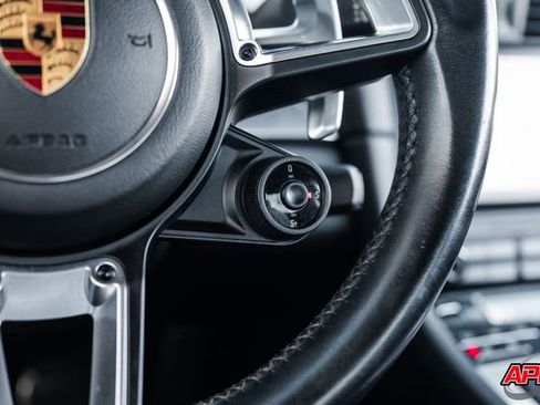 Used 2017 Porsche 911 Carrera image 25
