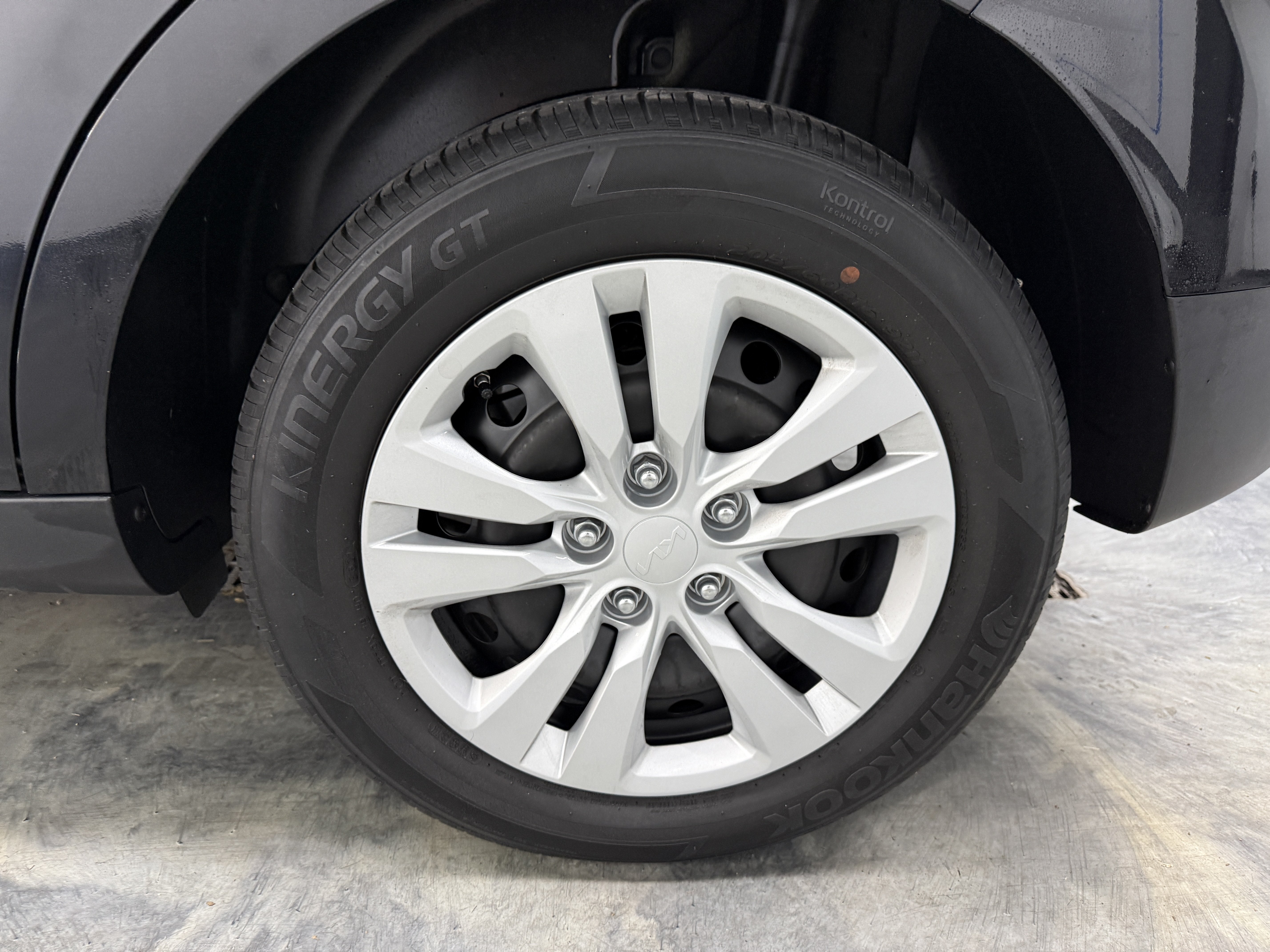 Used 2022 Kia Soul LX FWD image 23