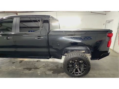 Used 2022 Chevrolet Silverado 1500 RST image 6