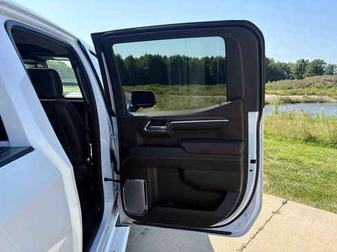 Used 2024 GMC Sierra 1500 Denali w/ Technology Package AWD/4WD image 51