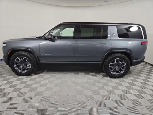 Used 2024 Rivian R1S Adventure image 2