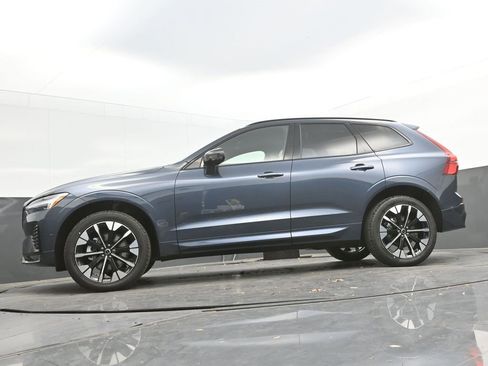 New 2026 Volvo XC60 B5 Plus w/ Protection Package Premier image 25