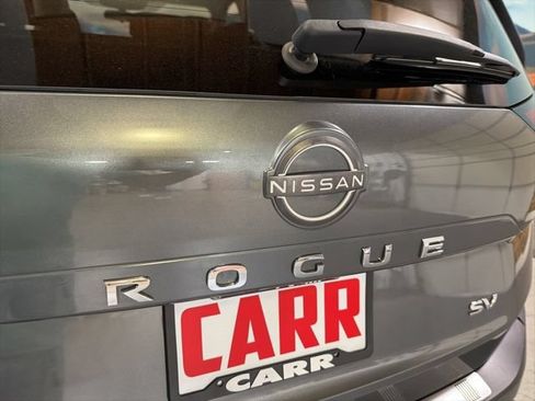 Used 2023 Nissan Rogue SV FWD image 12