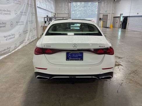 Used 2024 Mercedes-Benz E 350 4MATIC Sedan image 5