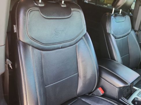 Used 2020 Ford Explorer ST w/ ST High-Performance Pack AWD/4WD image 19