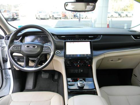 Used 2021 Jeep Grand Cherokee L Limited w/ Trailer Tow Group (B) image 19