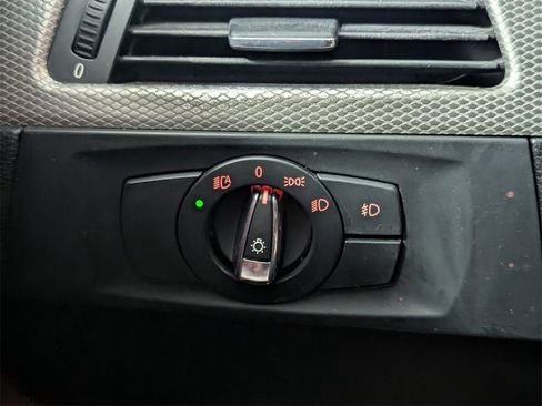 Used 2012 BMW 328i Coupe image 18