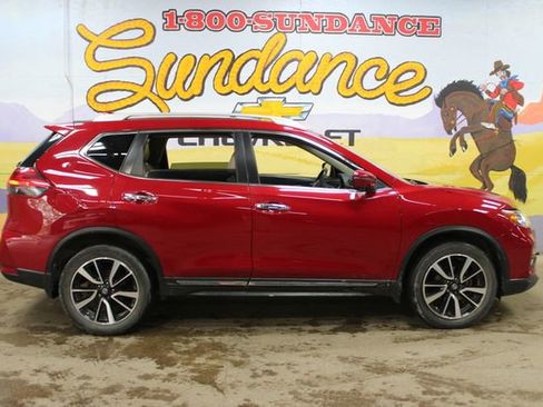 Used 2017 Nissan Rogue SL AWD/4WD image 1