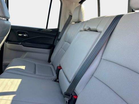 Used 2023 Honda Ridgeline RTL image 13