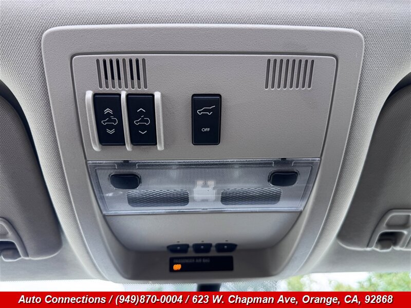 Used 2014 GMC Yukon XL Denali AWD/4WD image 19