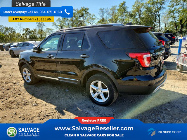 Used 2017 Ford Explorer XLT AWD/4WD image 3