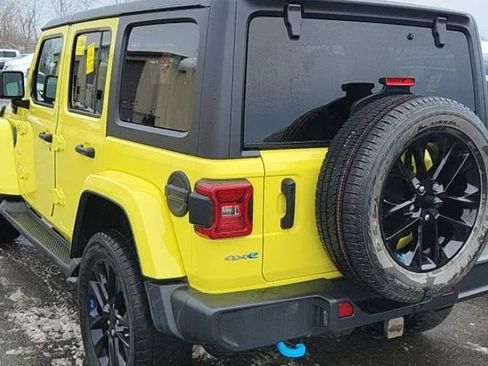 Used 2023 Jeep Wrangler Unlimited Sahara w/ Cold Weather Group image 3