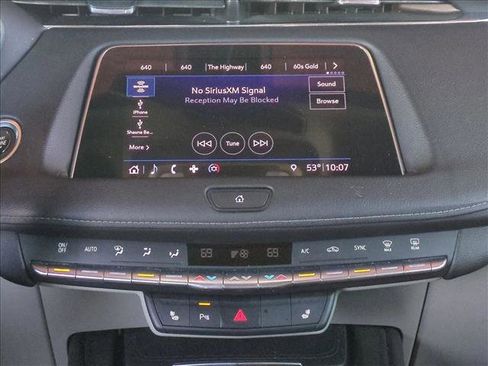 Used 2019 Cadillac XT4 Luxury w/ Cold Weather Package image 14