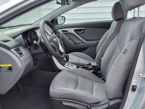 Used 2012 Hyundai Elantra GLS w/ Preferred Pkg 3 image 7
