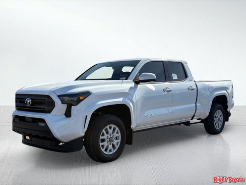 New 2026 Toyota Tacoma SR5 AWD/4WD image 2