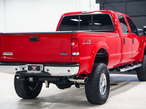 Used 2006 Ford F250 XL AWD/4WD image 5