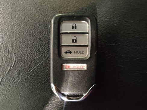 Used 2018 Honda Accord Sport image 32