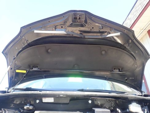 Used 2013 Toyota Sienna XLE image 37