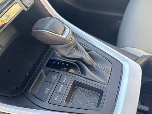 Used 2024 Toyota RAV4 XLE Premium image 22