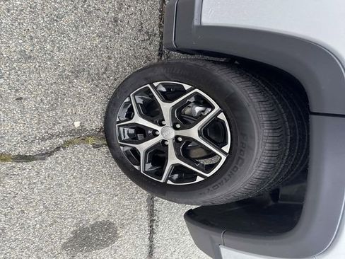 Used 2024 Jeep Compass Limited w/ Sun and Sound Group image 19