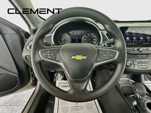 Used 2024 Chevrolet Malibu LT FWD image 15