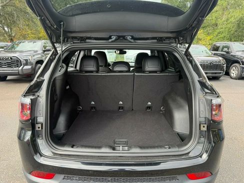 Used 2023 Jeep Compass Latitude w/ Convenience Group image 8