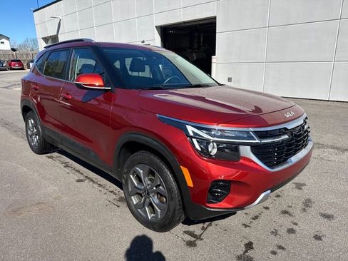 Certified 2024 Kia Seltos S AWD/4WD image 1