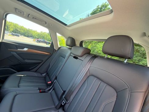 Used 2023 Audi Q5 2.0T Premium Plus w/ Premium Plus Package AWD/4WD image 22