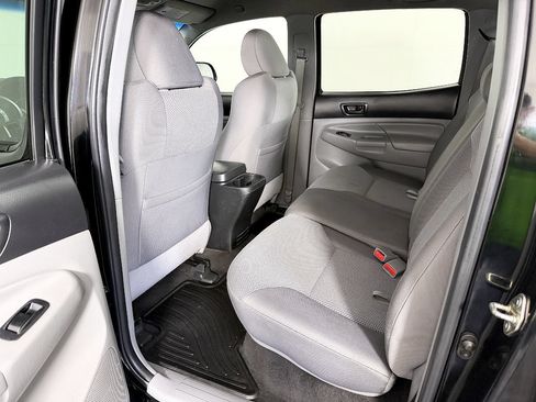 Used 2015 Toyota Tacoma 4x4 Double Cab w/ TRD Sport Package image 35