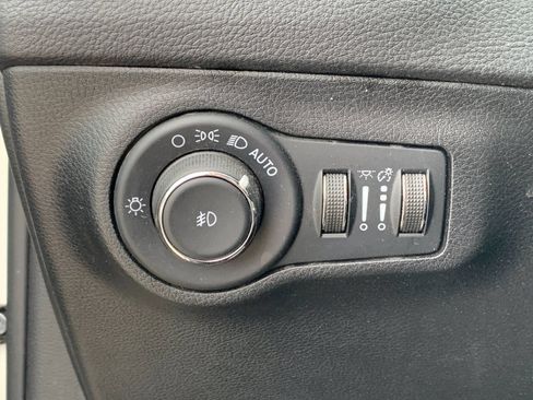 Used 2021 Jeep Compass Trailhawk AWD/4WD image 30