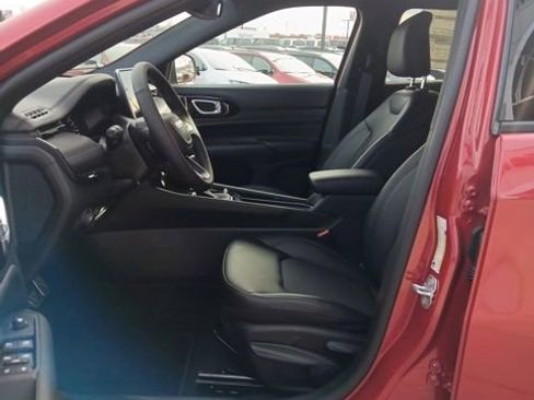 New 2026 Jeep Compass Latitude image 8