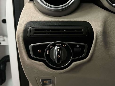 Certified 2022 Mercedes-Benz GLC 300 4MATIC image 19