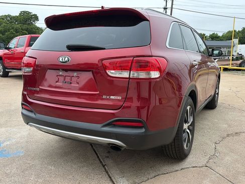 Used 2016 Kia Sorento EX w/ EX Premium Package FWD image 3