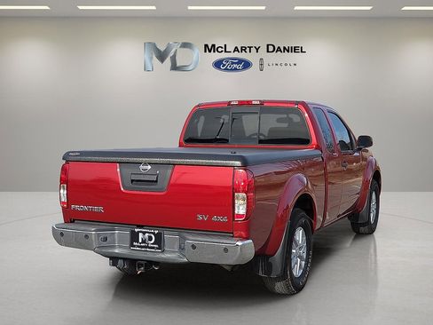Used 2017 Nissan Frontier SV w/ SV Value Truck Package image 5