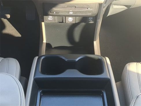 Used 2023 Honda Odyssey Touring image 18